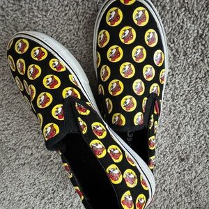 EUC Buc-ee’s Slip-On Shoes M7/W9